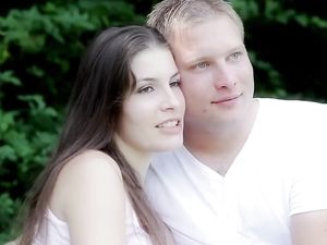 Teen Date Ends With Gorgeous Sex In The Woods